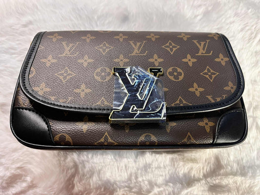 Mocha Élan Crossbody