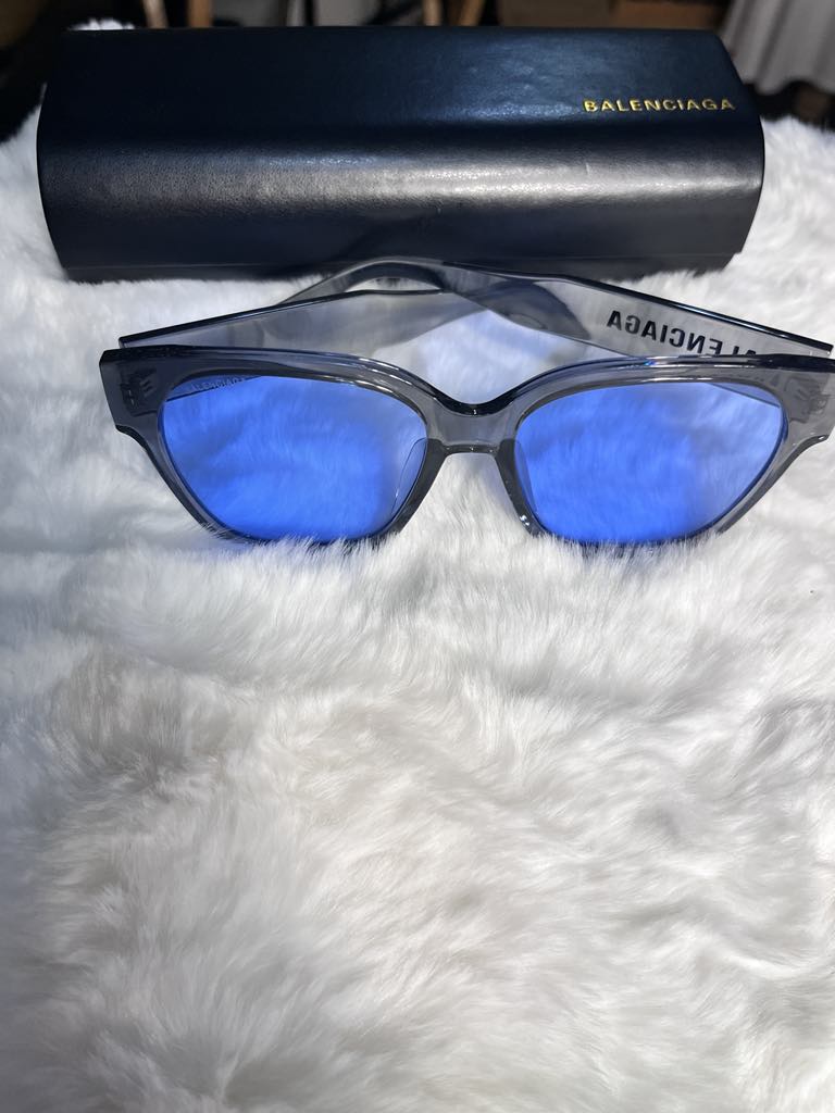 Azure Vibe Sunglasses