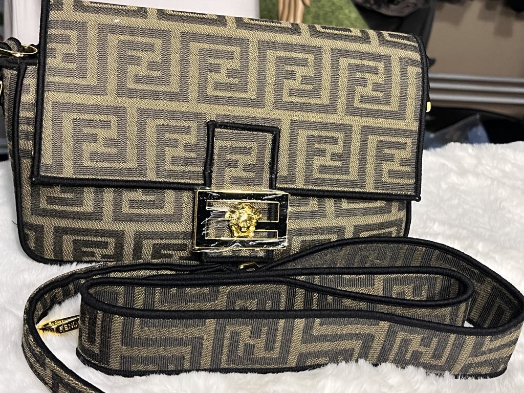Chic Crossbody Bag